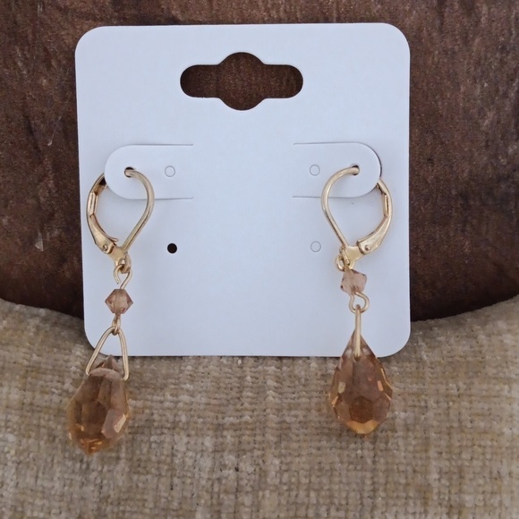 Gold Tone Lever Back Champagne Faceted Glass Dangle Earrings - Picture 5 of 5